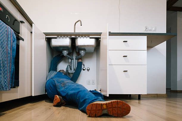 Professional Leak Detection technician working in Hamtramck, MI